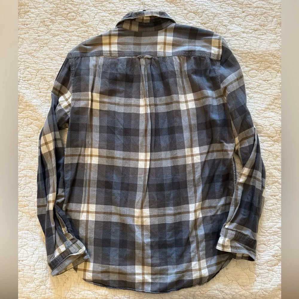 GAP lived in plaid button down size L blue and grey - Picture 3 of 4